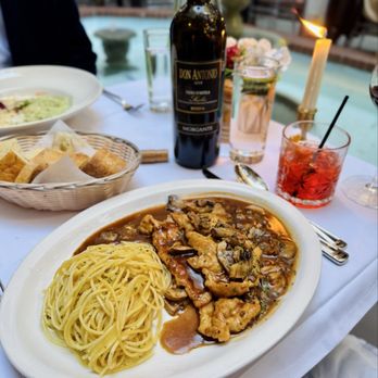 La Fontana Siciliana - Pollo Marsala - Sicilian Near Me - Seattle, Washington La Fontana Siciliana - Pollo Marsala - Sicilian Near Me - Seattle, Washington
