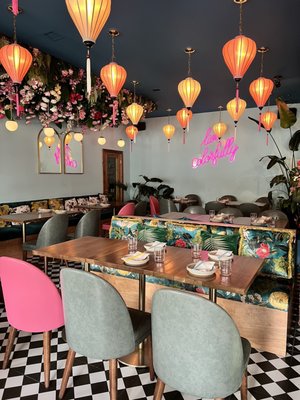 Bonjour Vietnam Bistro & Cocktail Bar by null