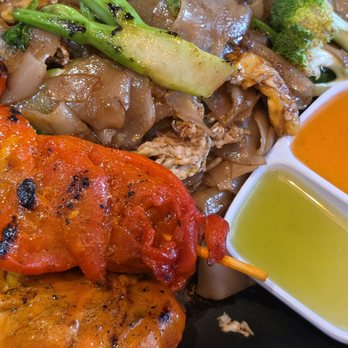 Thai Delight Restaurant - Thai Near Me - Artesia, California