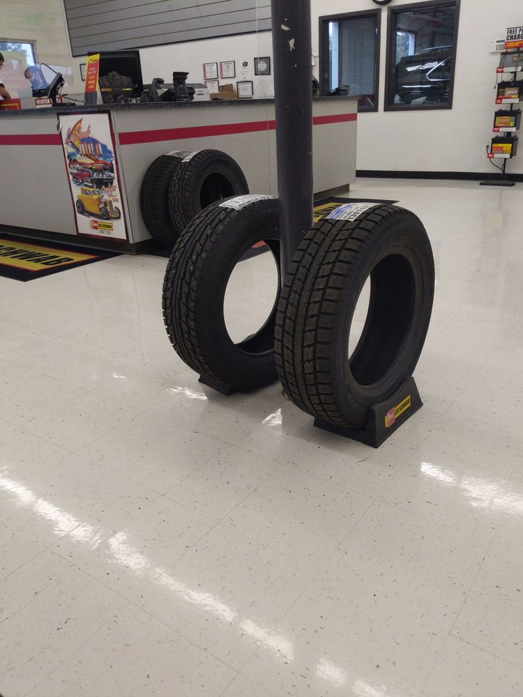 LES SCHWAB TIRE CENTER Updated September 2024 25 Reviews 202 W