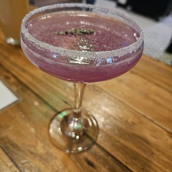 Old County Inn - Lavender drop 4/5 - Pizza Near Me - Pine, Arizona