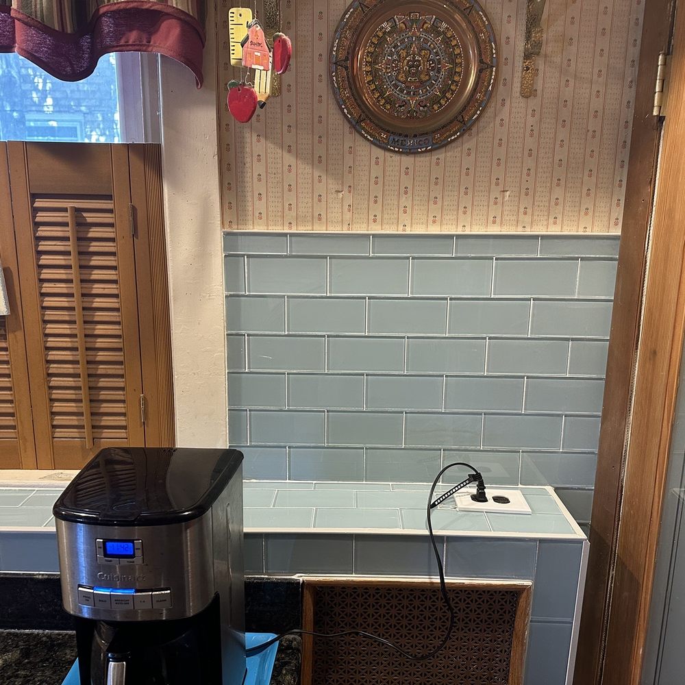 R & O Remodeling - New backsplash installed - Painters Near Me R & O Remodeling - New backsplash installed - Painters Near Me