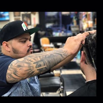 Parlor 19 - Barbers Near Me - Bellflower, California
