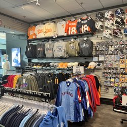 Pro Image Sports-West Town Mall