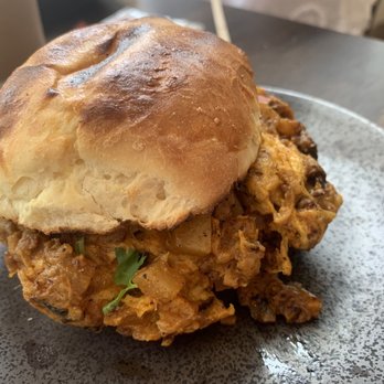 Lost Parrot Cafe - Breakfast Sandwich with soy chorizo - Breakfast & Brunch Near Me - South Pasadena, California Lost Parrot Cafe - Breakfast Sandwich with soy chorizo - Breakfast & Brunch Near Me - South Pasadena, California