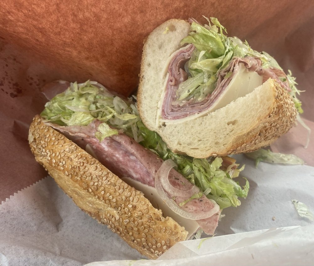 Food from Nonnie’s Subs