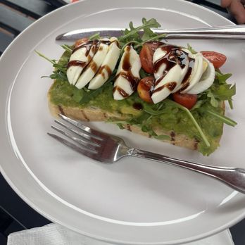Cafe Luna - Avocado toast - Coffee & Tea Near Me - Carmel-By-The-Sea, California
