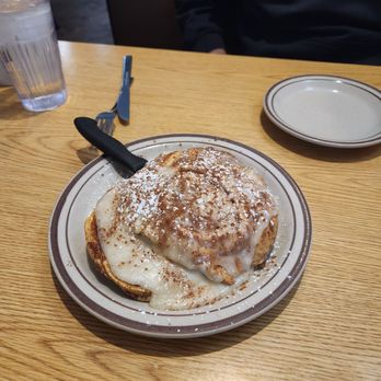 Six Chicks Scratch Kitchen - Shareable cinnamon roll. Yummy - New American Near Me - South Haven, Michigan Six Chicks Scratch Kitchen - Shareable cinnamon roll. Yummy - New American Near Me - South Haven, Michigan