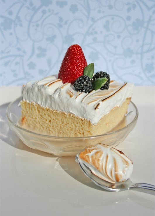 Cuatro Leches Dessert Bakery Logo