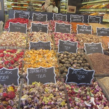 Arasta Bazaar - tea selection - Public Markets Near Me - Istanbul, 34
