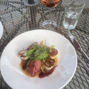 Inn At Ship Bay Restaurant - Seared scallops appetizers - American Near Me - Eastsound, Washington Inn At Ship Bay Restaurant - Seared scallops appetizers - American Near Me - Eastsound, Washington