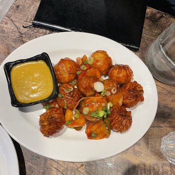 Mount Everest Kitchen & Grill - Chilli Momo - Indian Near Me - Vancouver, British Columbia Mount Everest Kitchen & Grill - Chilli Momo - Indian Near Me - Vancouver, British Columbia
