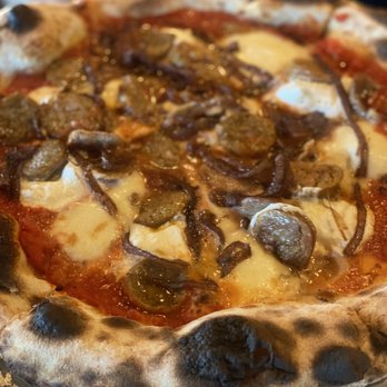 Simone's Wood Fired Craft Kitchen - Salsiccia Toscana pizza - Pizza Near Me - St. Augustine, Florida Simone's Wood Fired Craft Kitchen - Salsiccia Toscana pizza - Pizza Near Me - St. Augustine, Florida