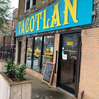 Tacotlan - Mexican Near Me - Chicago, Illinois