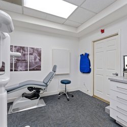 Jacobsen & Maleeh Orthodontics - X-Ray Room