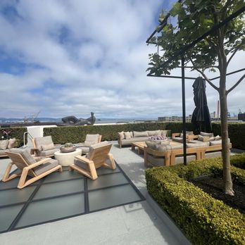 RH San Francisco - Rooftop seating - Furniture Stores Near Me - San Francisco, California RH San Francisco - Rooftop seating - Furniture Stores Near Me - San Francisco, California