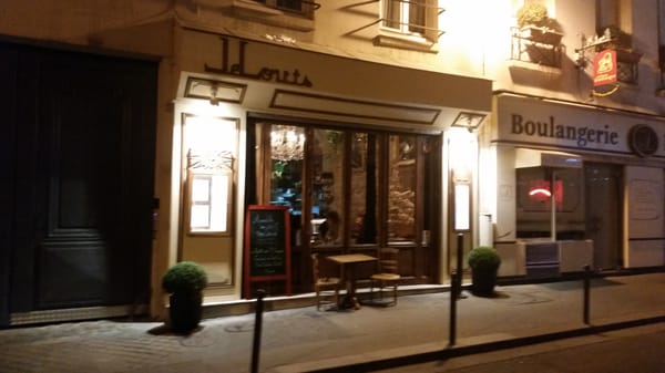 Le Louis by null