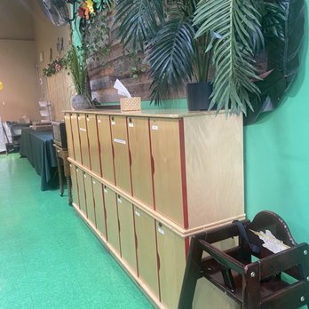 The Jungle Party House - Lockers - Kids Activities Near Me - Clovis, California