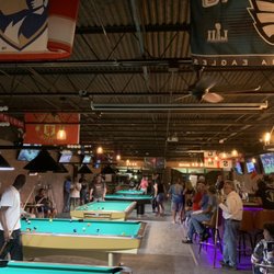 Shooterz Sports Bar and Lounge