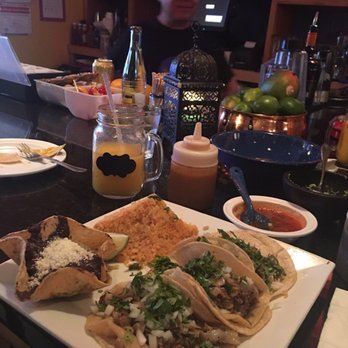 Tacos Tequilas - Mexican Near Me - Chicago, Illinois