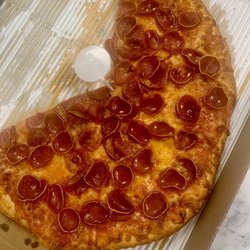 Jet's Pizza - Horrible overcooked pizza