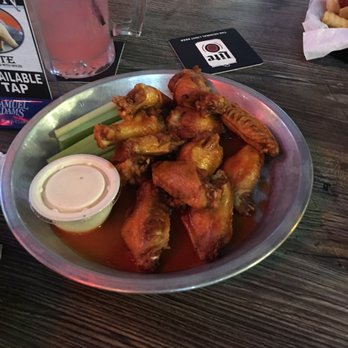 Coach's - Sports Bars Near Me - Lancaster, California