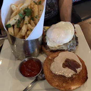 The Craftsman - The Crafty burger with truffle fries! - New American Near Me - Encinitas, California The Craftsman - The Crafty burger with truffle fries! - New American Near Me - Encinitas, California