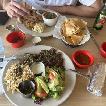 Zully’s Latin American Kitchen - Carne asada con chimchurri !!! BEST CHIPS & SALSA TOO. - Salvadoran Near Me - Willis, Texas