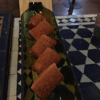 Pherrugem - Fried mozzarella - Bars Near Me - Porto, 13