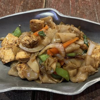 My Noodle & Bar - Tofu Drunken Noodle - Thai Near Me - Richmond, Virginia My Noodle & Bar - Tofu Drunken Noodle - Thai Near Me - Richmond, Virginia