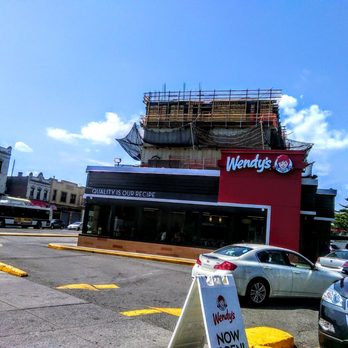 Wendy's - Fast Food Near Me - Jamaica, New York