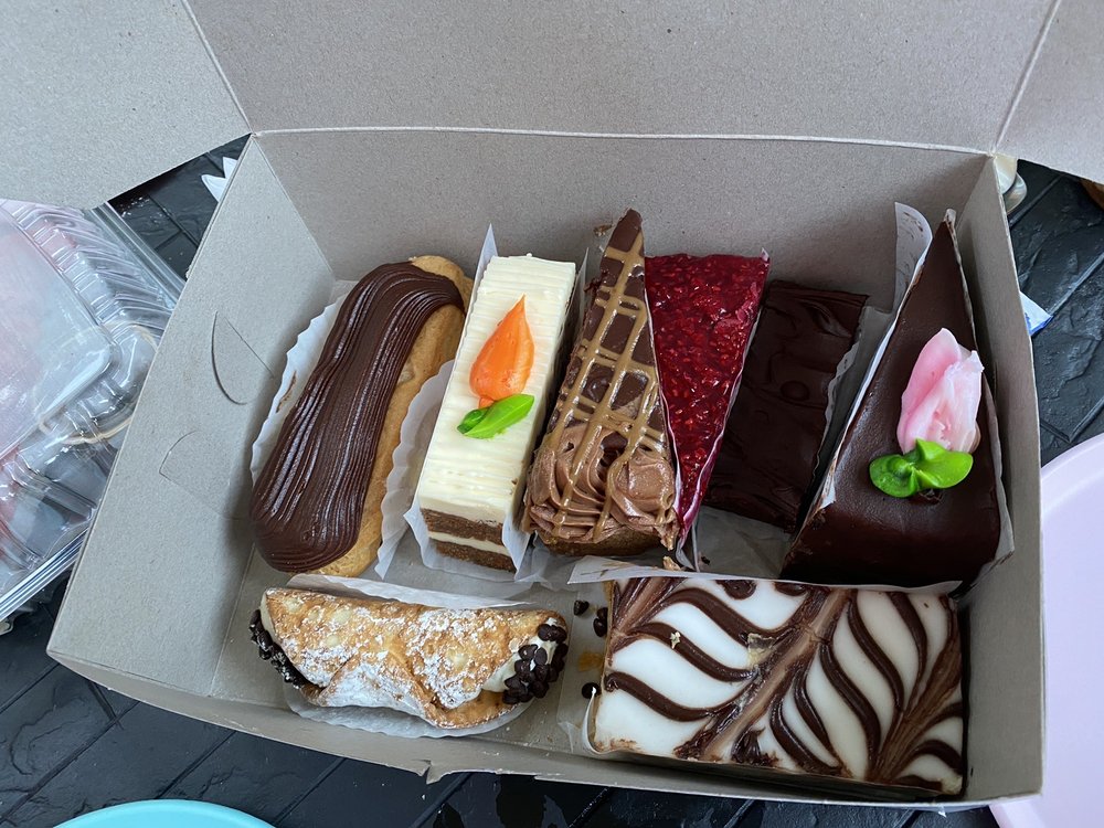 LAKE BAKING COMPANY Updated August 2024 26 Photos & 35