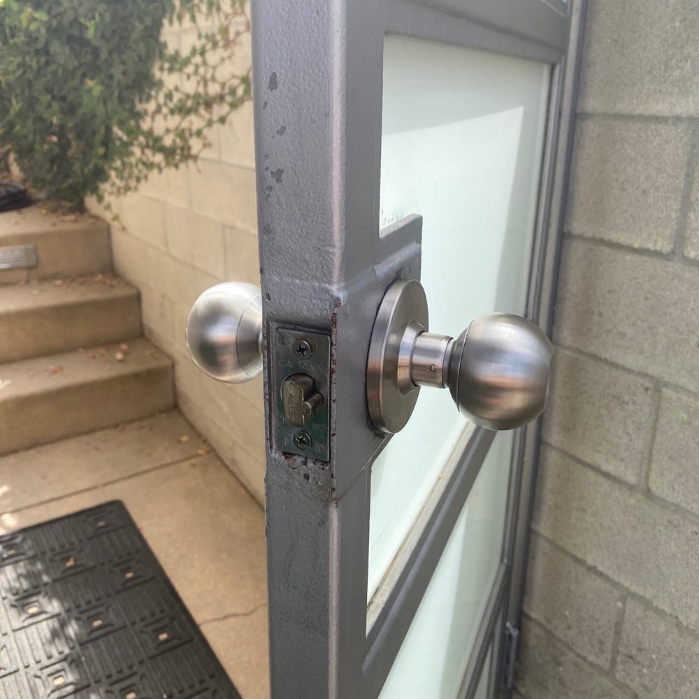 Ronsmith Locksmith - New knobs and lock. Matched exactly to our other outdoor knobs. - Keys & Locksmiths Near Me Ronsmith Locksmith - New knobs and lock. Matched exactly to our other outdoor knobs. - Keys & Locksmiths Near Me