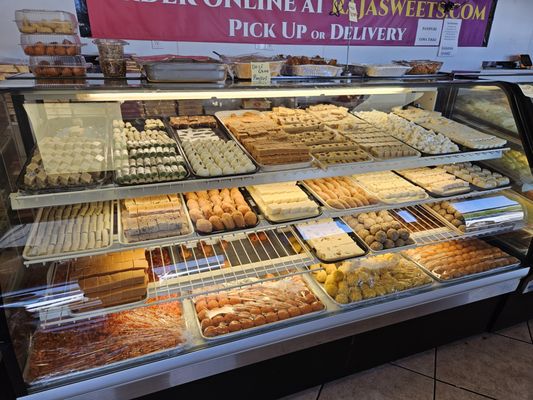 Raja Sweets & Indian Cuisine by null