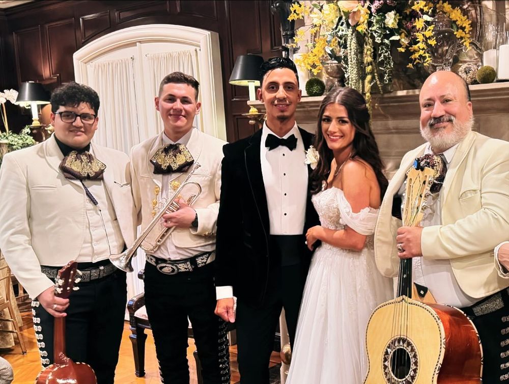 Mariachi Noches De Mexico