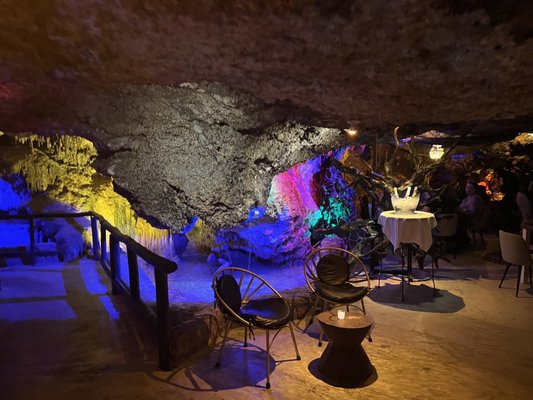 Alux Restaurant Bar and Lounge by null