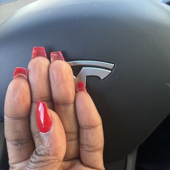 Luchic Nails Bar - Red nails - Nail Salons Near Me - Los Angeles, California
