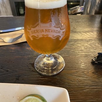 Bear & Bottle - Double IPA - Pubs Near Me - Madison, Wisconsin Bear & Bottle - Double IPA - Pubs Near Me - Madison, Wisconsin