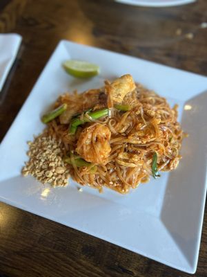 Satto Thai and Sushi Bar by null