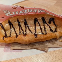 Queues de Castor - A Maple Beaver Tail with Chocolate.