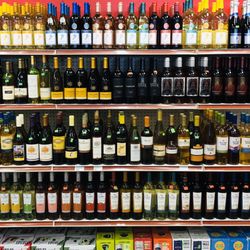 Kings Mart & Liquor - Our wine selection