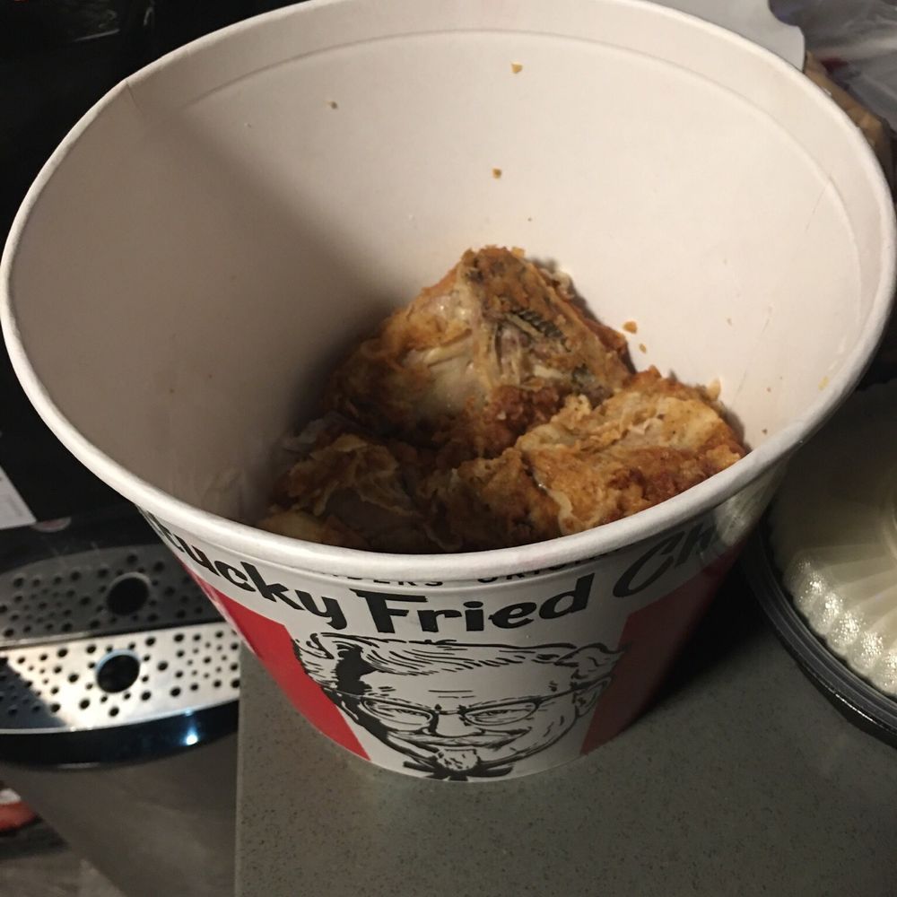 KFC - A mess! - Fast Food Near Me - Rialto, California KFC - A mess! - Fast Food Near Me - Rialto, California