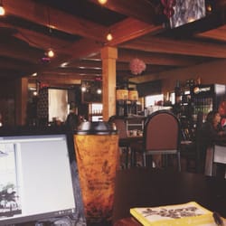 Queen Beans Coffee House - Calm, warm atmosphere. Great caramel macchiato. Friendly service.