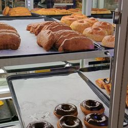 La Luz Bakery - Yummy pastries.