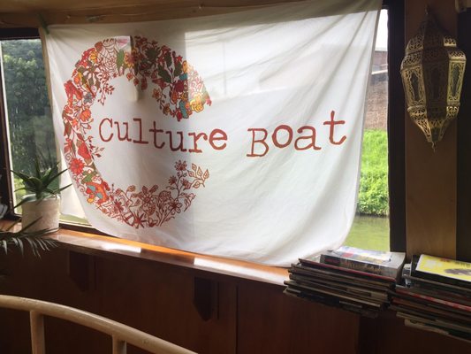 Laptop friendly cafe