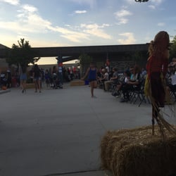 Earl Warren Elementary School - It's jumping here Kona shaved Ice truck, Maui BBQ. Jack's BBQ, street tacos ..good family fun!