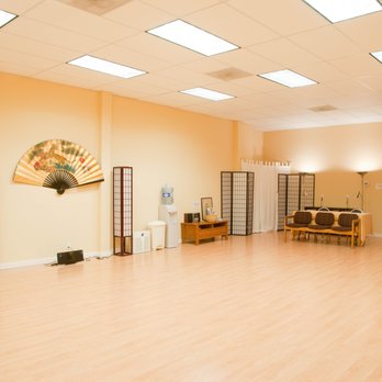 Sound Holistic Health Clinic - Our classroom space can be rented for both classes and meetings. - Naturopathic/Holistic Near Me - Everett, Washington Sound Holistic Health Clinic - Our classroom space can be rented for both classes and meetings. - Naturopathic/Holistic Near Me - Everett, Washington