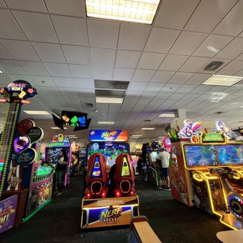 Chuck E. Cheese - Arcades Near Me - Wesley Chapel, Florida Chuck E. Cheese - Arcades Near Me - Wesley Chapel, Florida