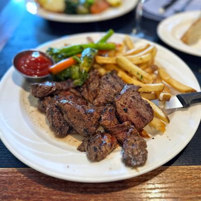 Bud's Seafood Grille by null