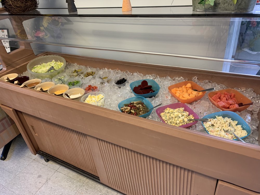 BETTY’S PLACE Updated August 2024 109 Main, Bruning, Nebraska